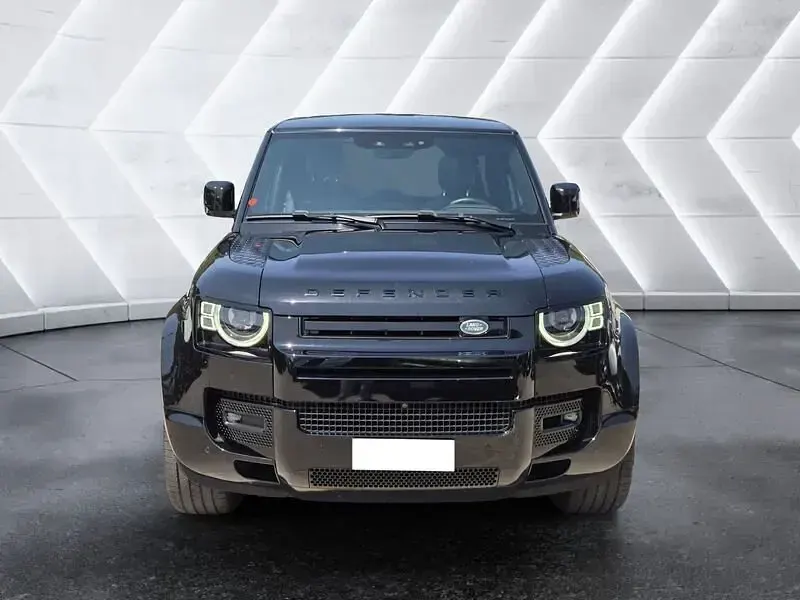 Usata Land Rover Defender HSE Dynamic 300 CV (220 kW) 2024 Nero SUV