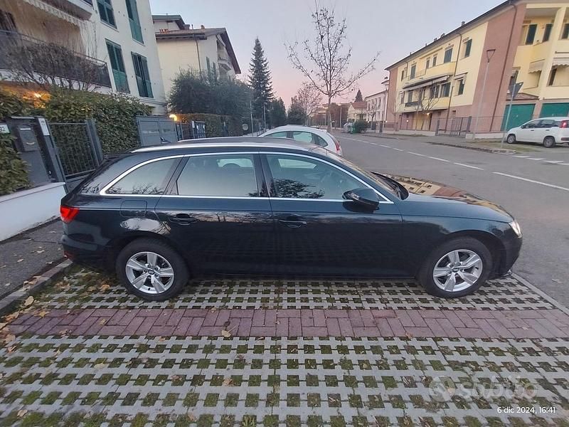 Usata Audi A4 150 CV (110 kW) 2017 Blu Station wagon