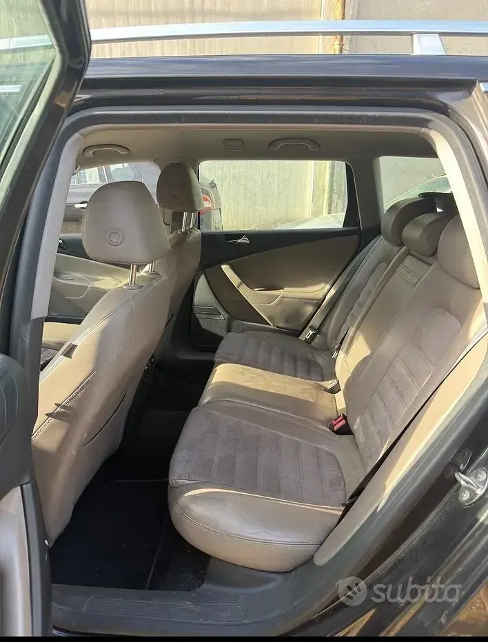 Usata VW Passat Highline 140 CV (102 kW) 2008 Grigio Station wagon