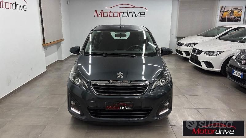 Usata Peugeot 108 Allure 72 CV (52 kW) 2021 Grigio Berlina