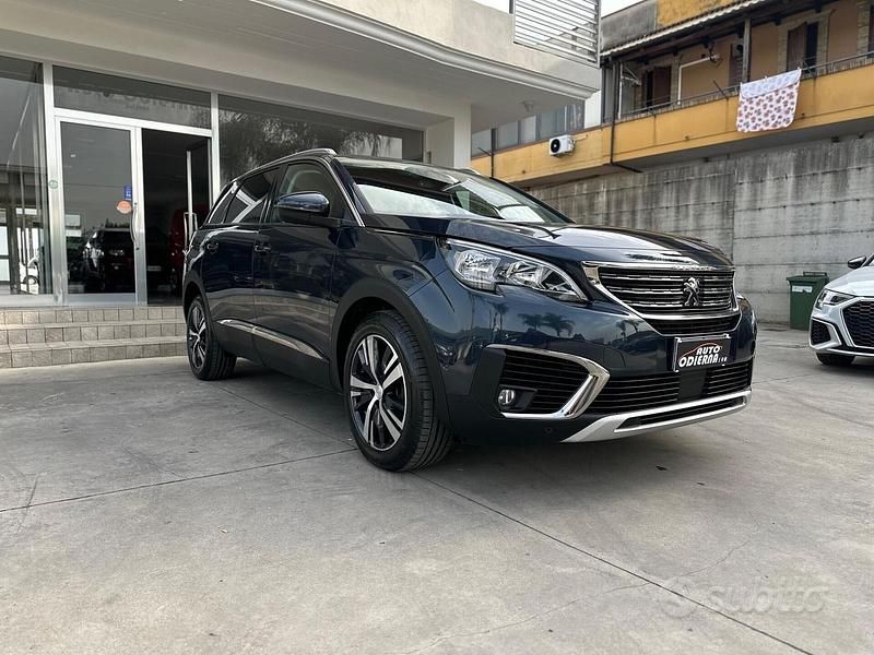 Usata Peugeot 5008 Allure 130 CV (95 kW) 2018 Blu SUV