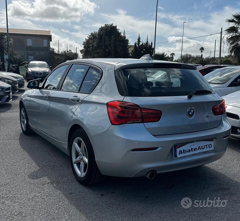 Usata BMW 116 Sport Line 115 CV (84 kW) 2018 Grigio Utilitaria