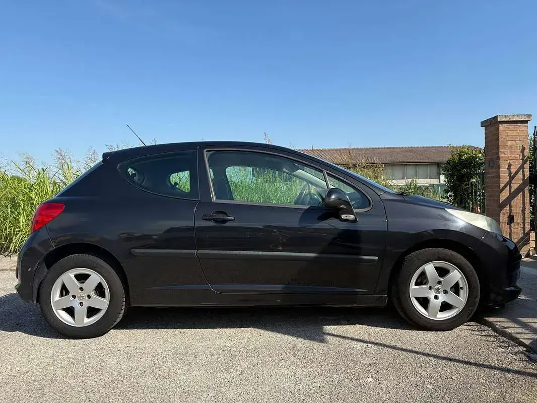 Usata Peugeot 207 Sport 73 CV (53 kW) 2008 Nero Utilitaria