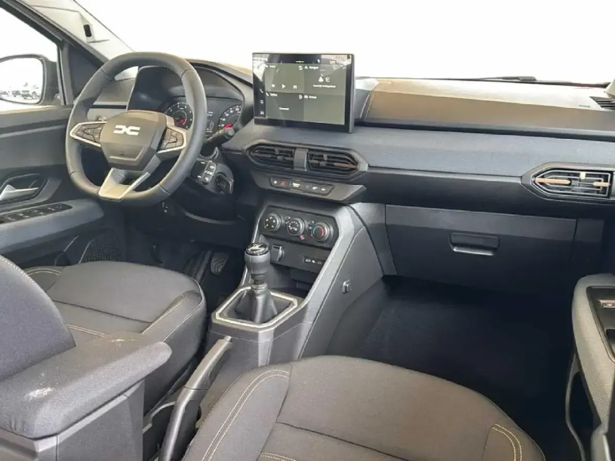Nuova Dacia Sandero Expression 120 CV (88 kW) 2026 Bianco Utilitaria
