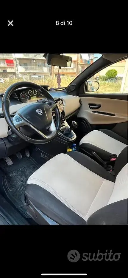 Usata Lancia Ypsilon 95 CV (69 kW) 2014 Utilitaria