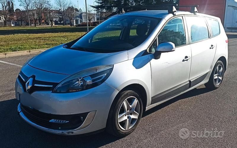 Usata 2013 Renault Scénic III XMOD Monovolume | 3300 € (Super prezzo) - Immagine 1/4