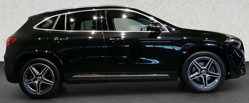 Usata Mercedes GLA200 AMG 150 CV (110 kW) 2024 Nero SUV