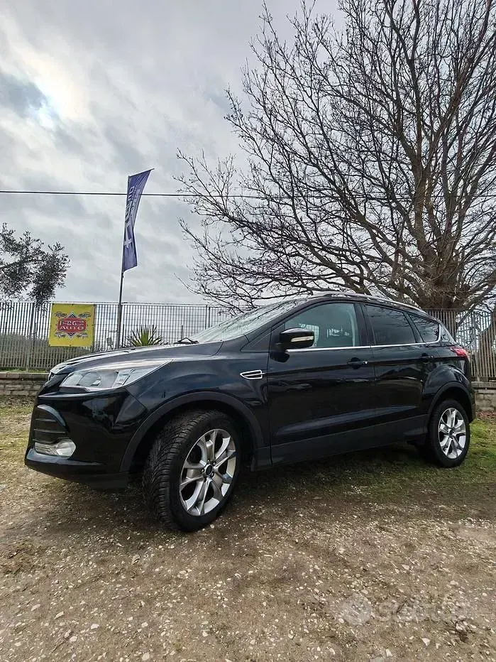 Usata Ford Kuga Titanium 150 CV (110 kW) 2016 Nero SUV