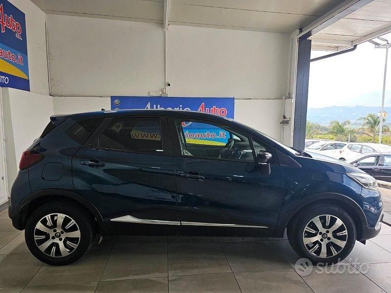 Usata Renault Captur 110 CV (80 kW) 2019 Blu SUV