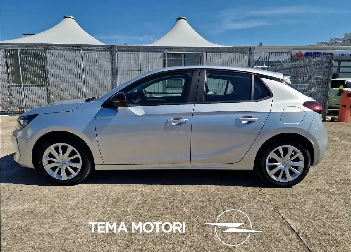 Usata Opel Corsa Edition 75 CV (55 kW) 2023 Argento Utilitaria