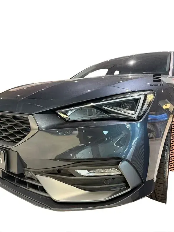 Nuova Seat Leon FR 150 CV (110 kW) 2025 Magnetic tech Utilitaria