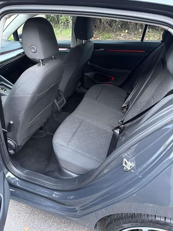 Usata VW Golf VIII Life 110 CV (80 kW) 2020 Berlina