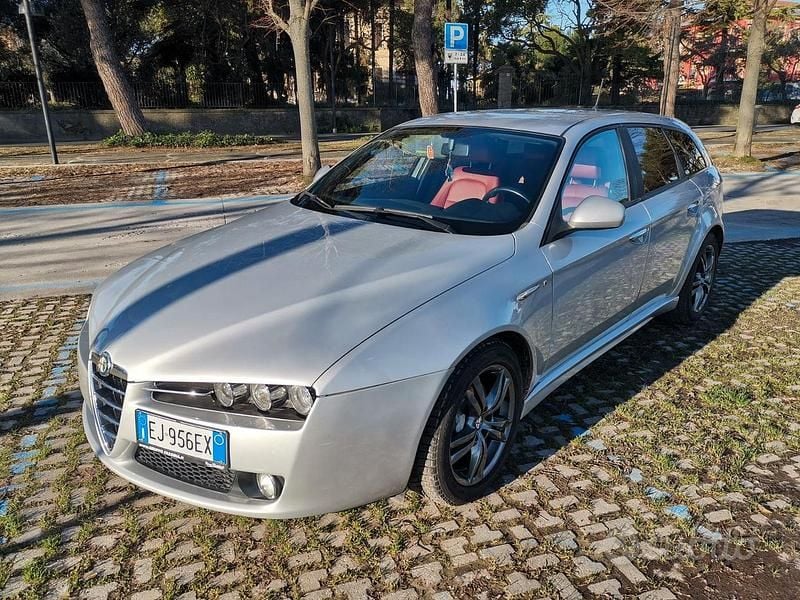 Usata Alfa Romeo 159 Progression 136 CV (100 kW) 2011 Grigio Station wagon