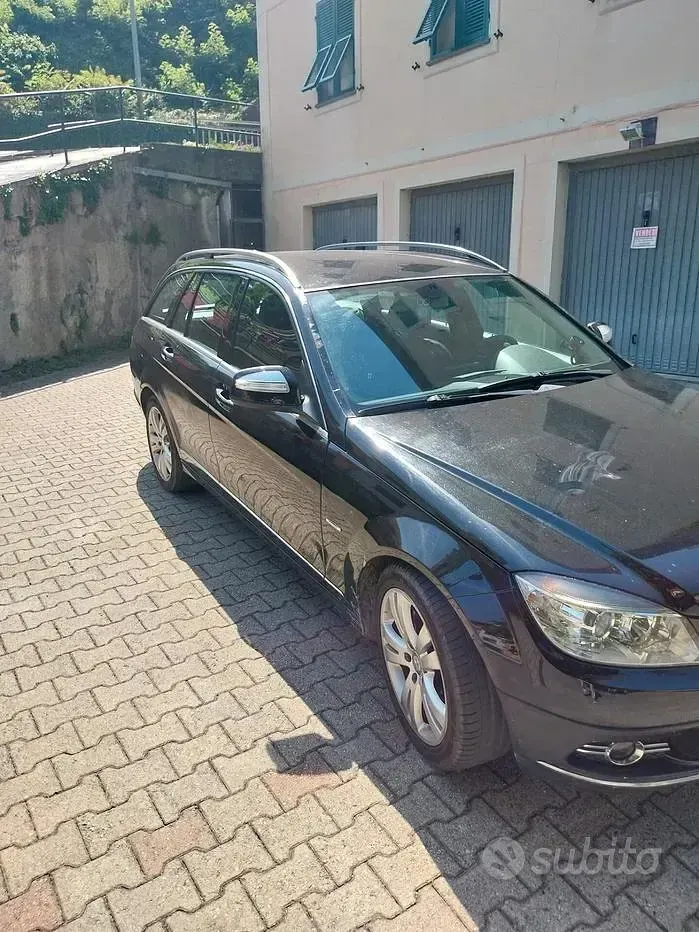 Usata Mercedes C220 Elegance 170 CV (125 kW) 2009 Nero Station wagon