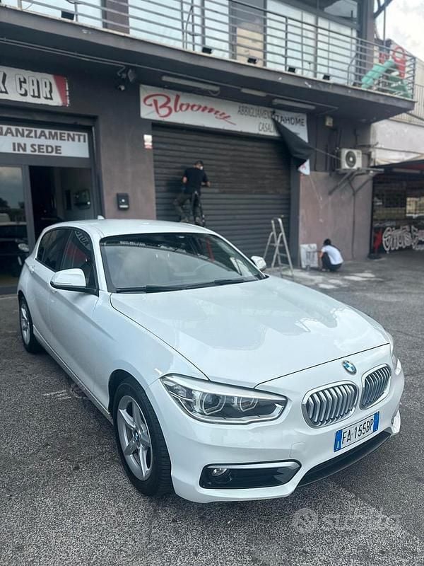 Usata BMW 118 Urban Line 116 CV (85 kW) 2015 Bianco Utilitaria