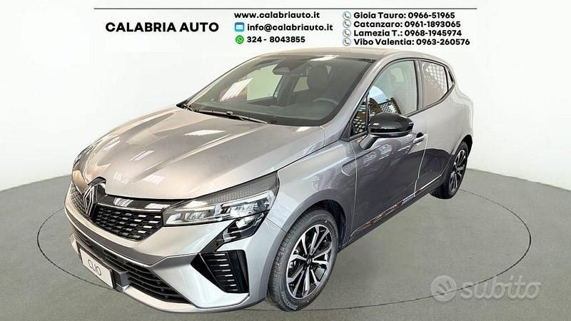 Nuova Renault Clio V Techno 100 CV (73 kW) 2025 Grigio Berlina