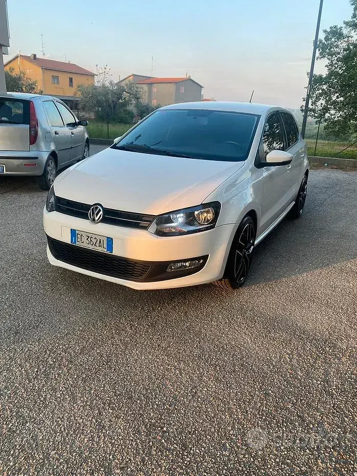 Usata VW Polo 75 CV (55 kW) 2010 Bianco Utilitaria