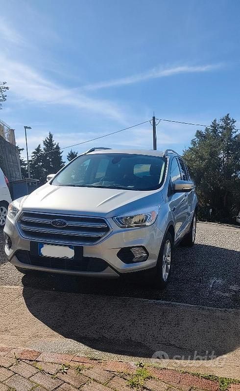 Usata Ford Kuga 2017 Grigio SUV