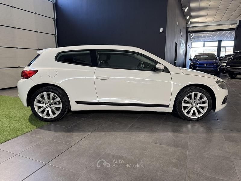 Begagnad VW Scirocco 122 HK (89 kW) 2013 Vit Sportkupé