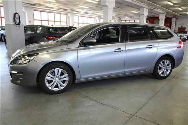 Usata Peugeot 308 Active 100 CV (73 kW) 2016 Argento Station wagon