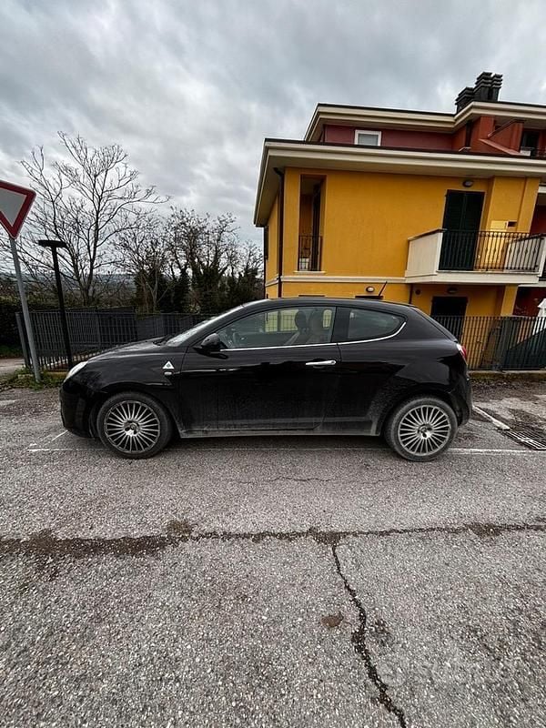 Usata Alfa Romeo MiTo 135 CV (99 kW) 2011 Nero Utilitaria