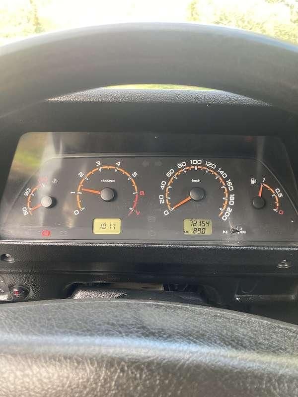 Usata Lada niva 75 CV (55 kW) 2019 Bianco SUV