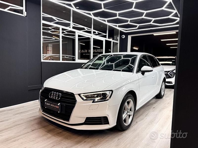 Bianco Usata 2020 Audi A3 Tre volumi | 18.490 € (Super prezzo) - Immagine 1/4