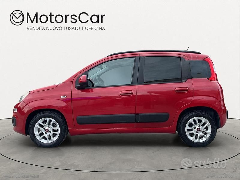 Usata Fiat Panda Lounge 95 CV (69 kW) 2016 Rosso Utilitaria