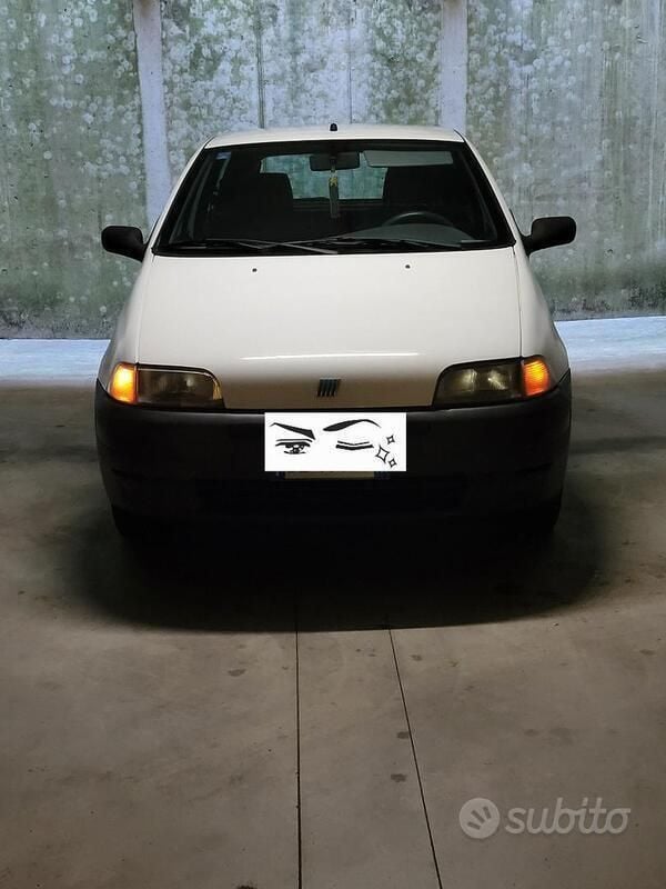 Usata Fiat Punto 60 CV (44 kW) 1999 Bianco Utilitaria