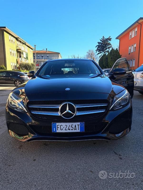 Usata Mercedes C200 136 CV (100 kW) 2016 Nero Station wagon
