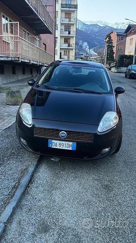 Usata Fiat Grande Punto 130 CV (95 kW) 2006 Nero Utilitaria