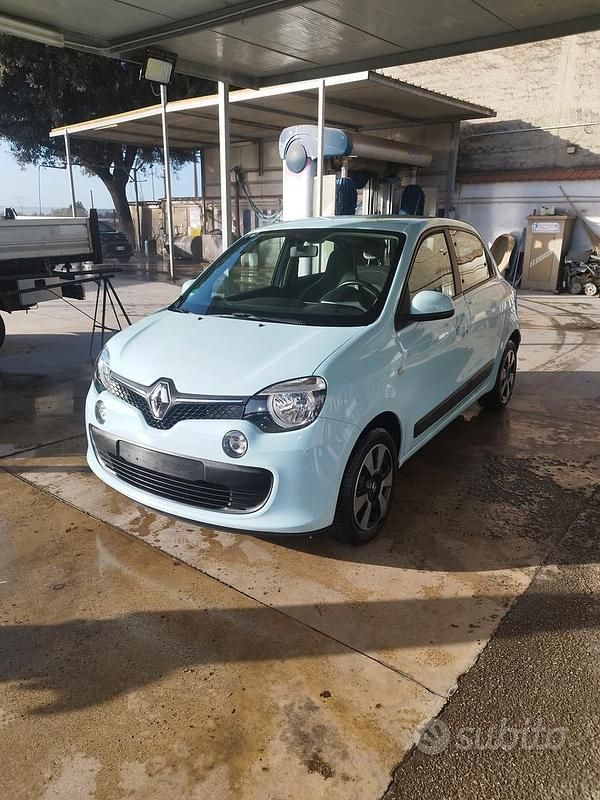 Usata Renault Twingo SE 70 CV (51 kW) 2015 Blu Utilitaria