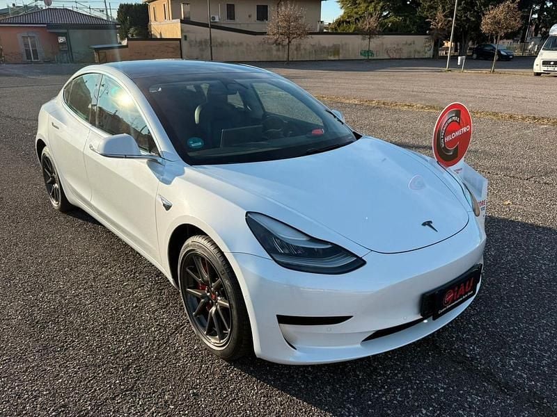 Usata Tesla Model 3 Standard Range 239 kW (325 CV) 2019 Bianco Berlina