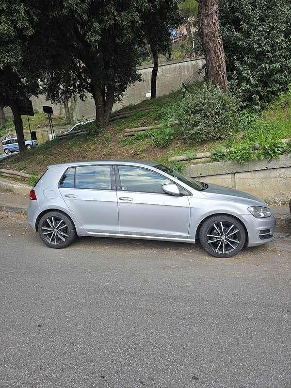 Usata VW Golf VII Highline 105 CV (77 kW) 2015 Station wagon