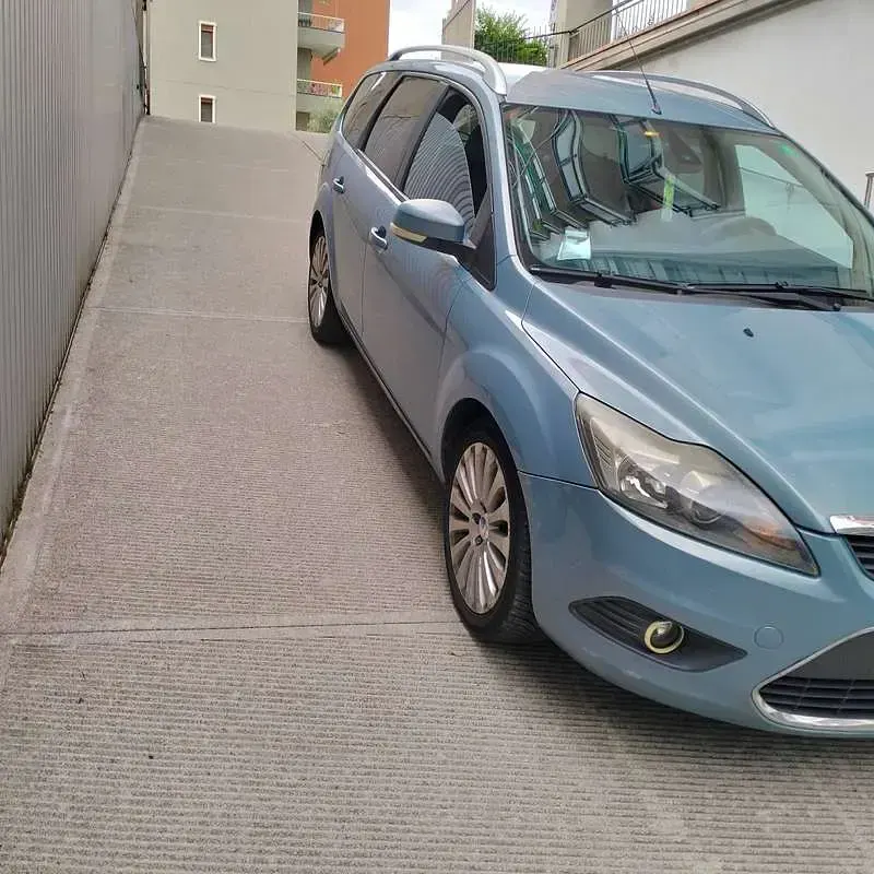 Usata Ford Focus Style 145 CV (106 kW) 2008 Station wagon