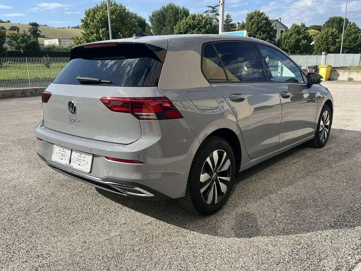 Usata VW Golf VIII Move 116 CV (85 kW) 2024 Other Berlina