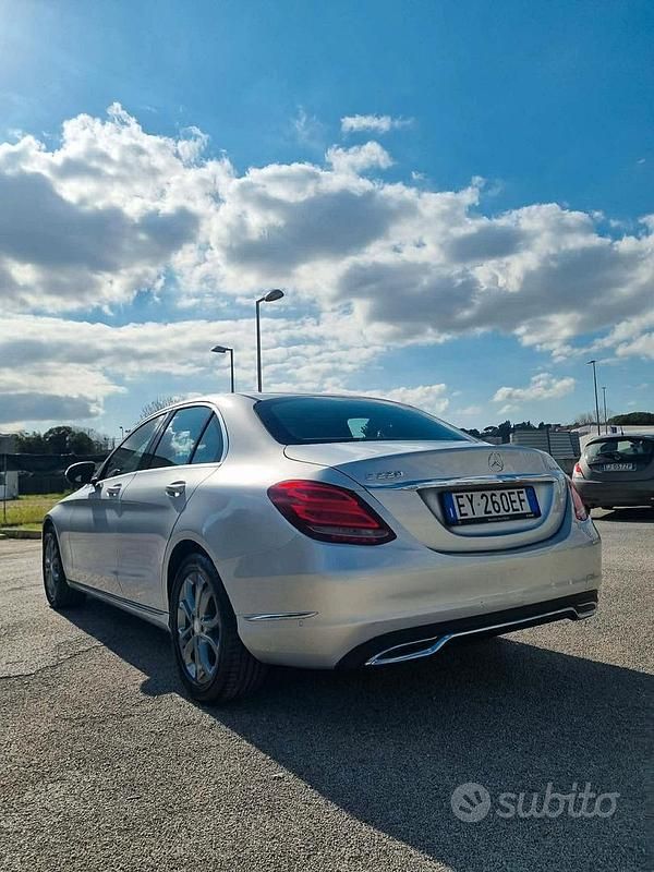 Usata Mercedes C220 Premium 170 CV (125 kW) 2015 Grigio Berlina