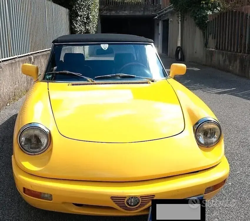 Usata Alfa Romeo Spider 117 CV (86 kW) 1992 Cabrio