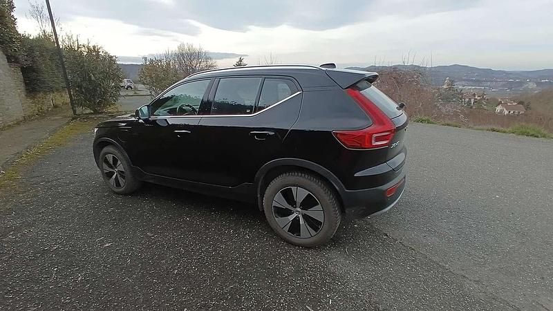 Usata Volvo XC40 Core 129 CV (94 kW) 2023 Nero SUV