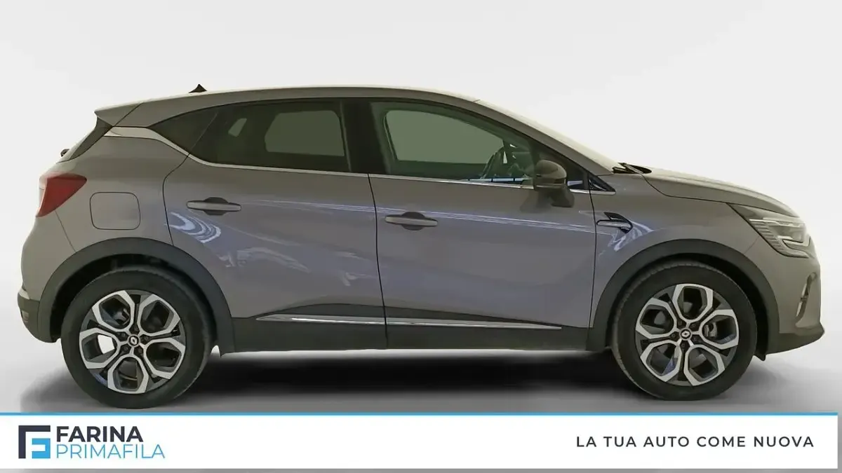 Usata Renault Captur Intens 93 CV (68 kW) 2022 Grigio SUV