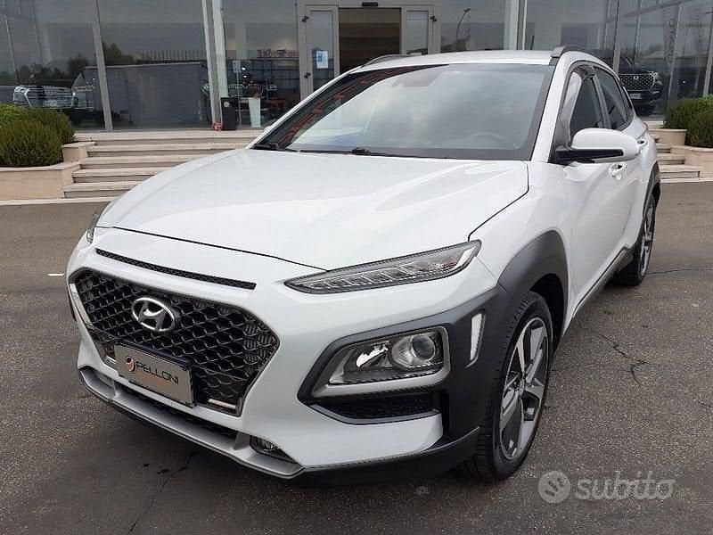 Usata Hyundai Kona Xpossible 136 CV (100 kW) 2019 Bianco / metallizzato SUV