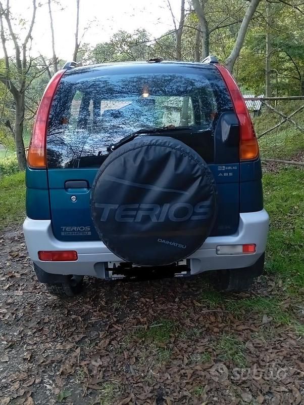 Usata Daihatsu Terios 86 CV (63 kW) 1998 Verde SUV
