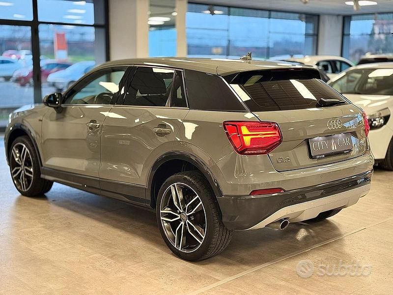 Usata Audi Q2 S-Line 116 CV (85 kW) 2017 Grigio SUV