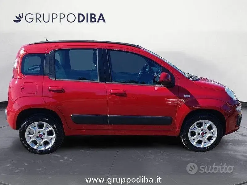 Usata Fiat Panda Pop 85 CV (62 kW) 2012 Rosso Utilitaria