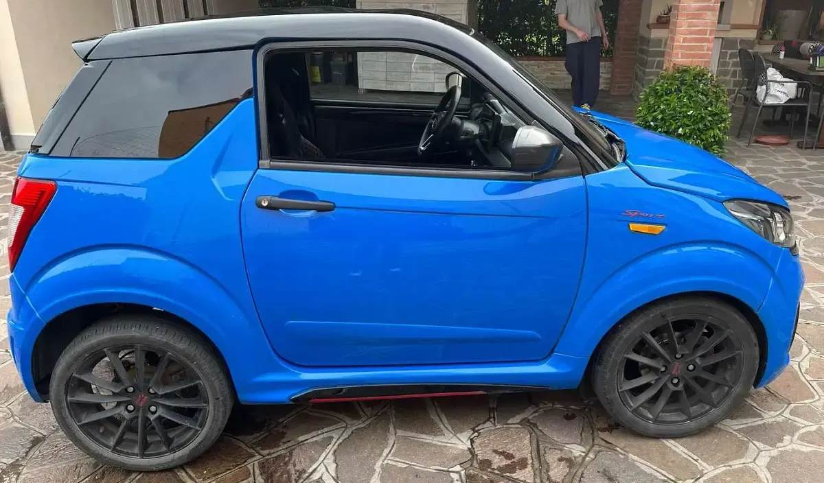Usata Ligier JS50 2023 Blu/azzurro Utilitaria