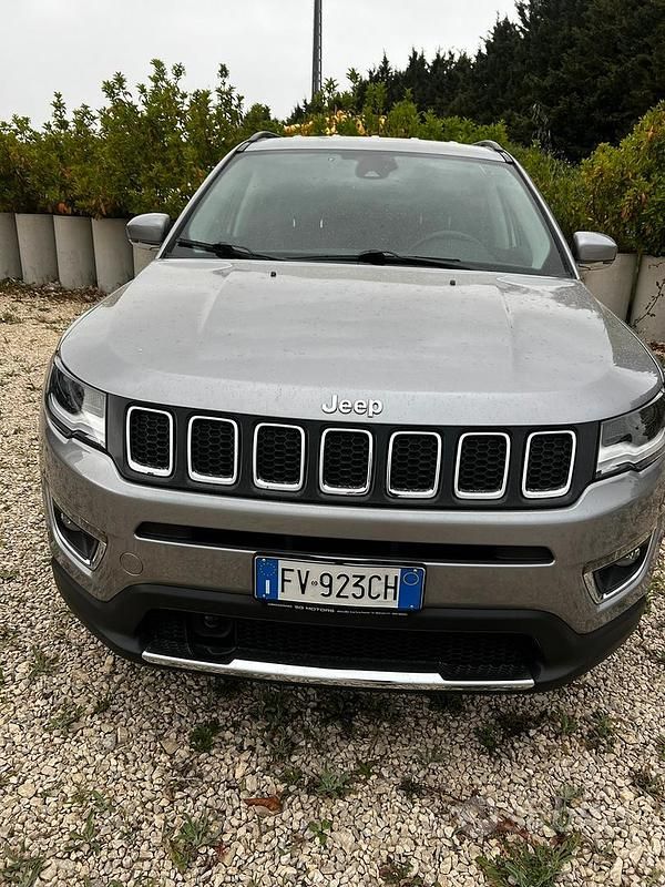 Usata Jeep Compass Limited 120 CV (88 kW) 2019 Grigio SUV