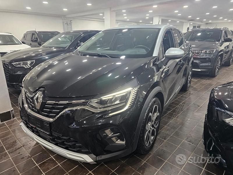 Usata Renault Captur Intens 101 CV (74 kW) 2022 Nero SUV