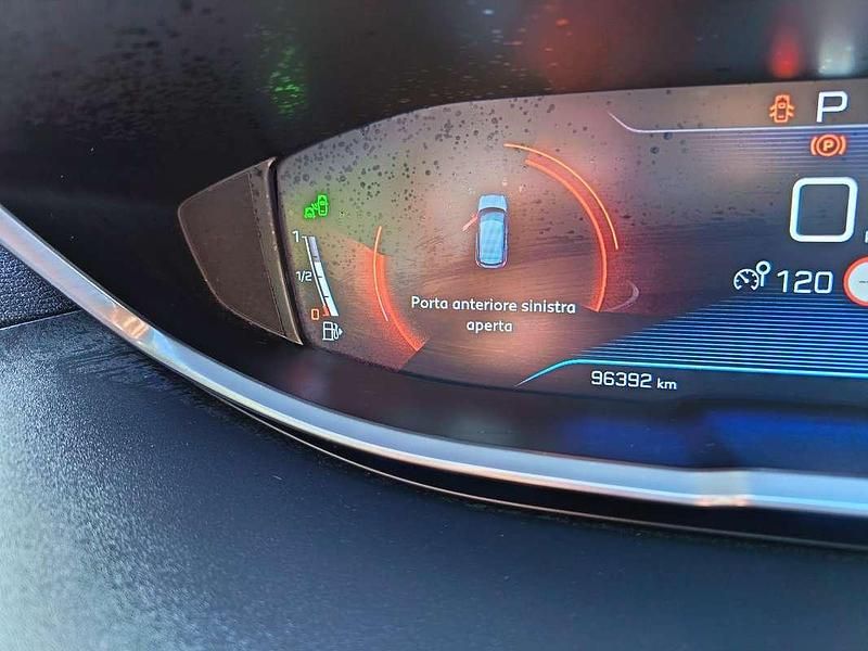 Usata Peugeot 3008 Allure 120 CV (88 kW) 2018 SUV