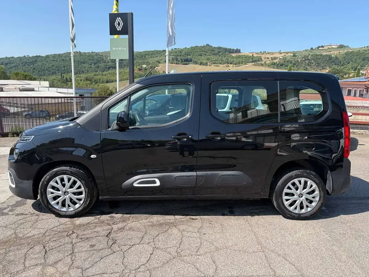 Usata Citroën Berlingo Feel 131 CV (96 kW) 2021 Nero Monovolume