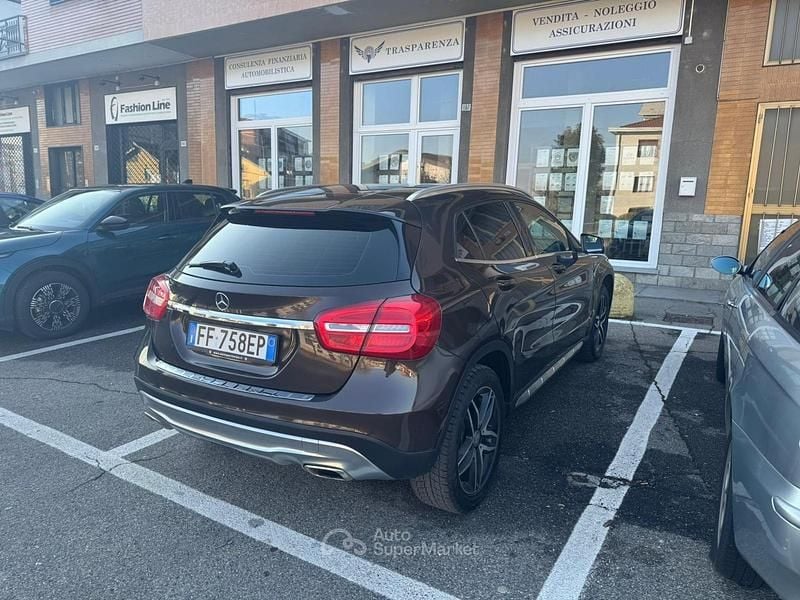 Usata Mercedes GLA200 136 CV (100 kW) 2016 Nero SUV
